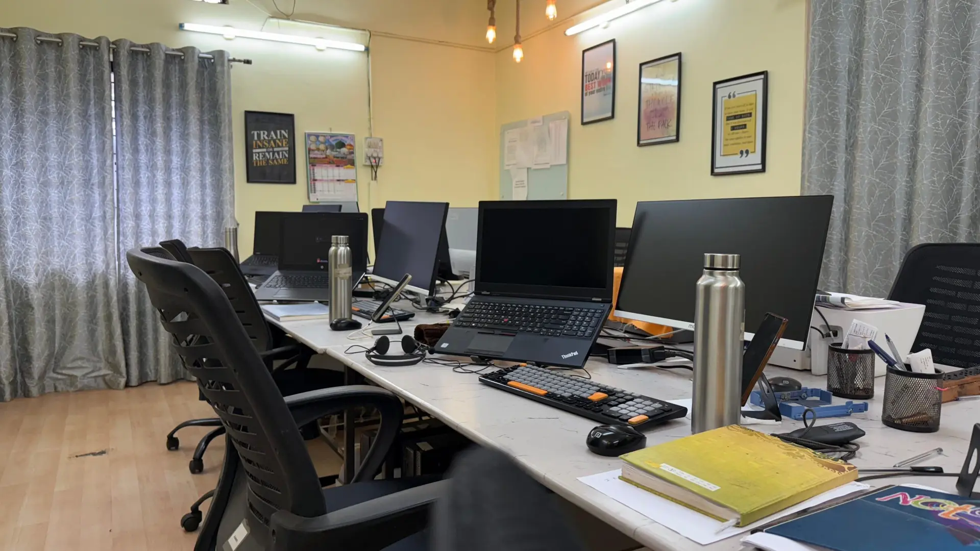 Geelani office photo 5