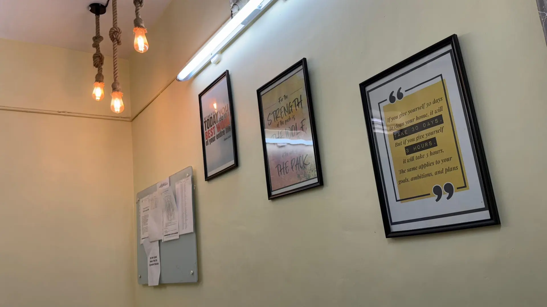Geelani office photo 9