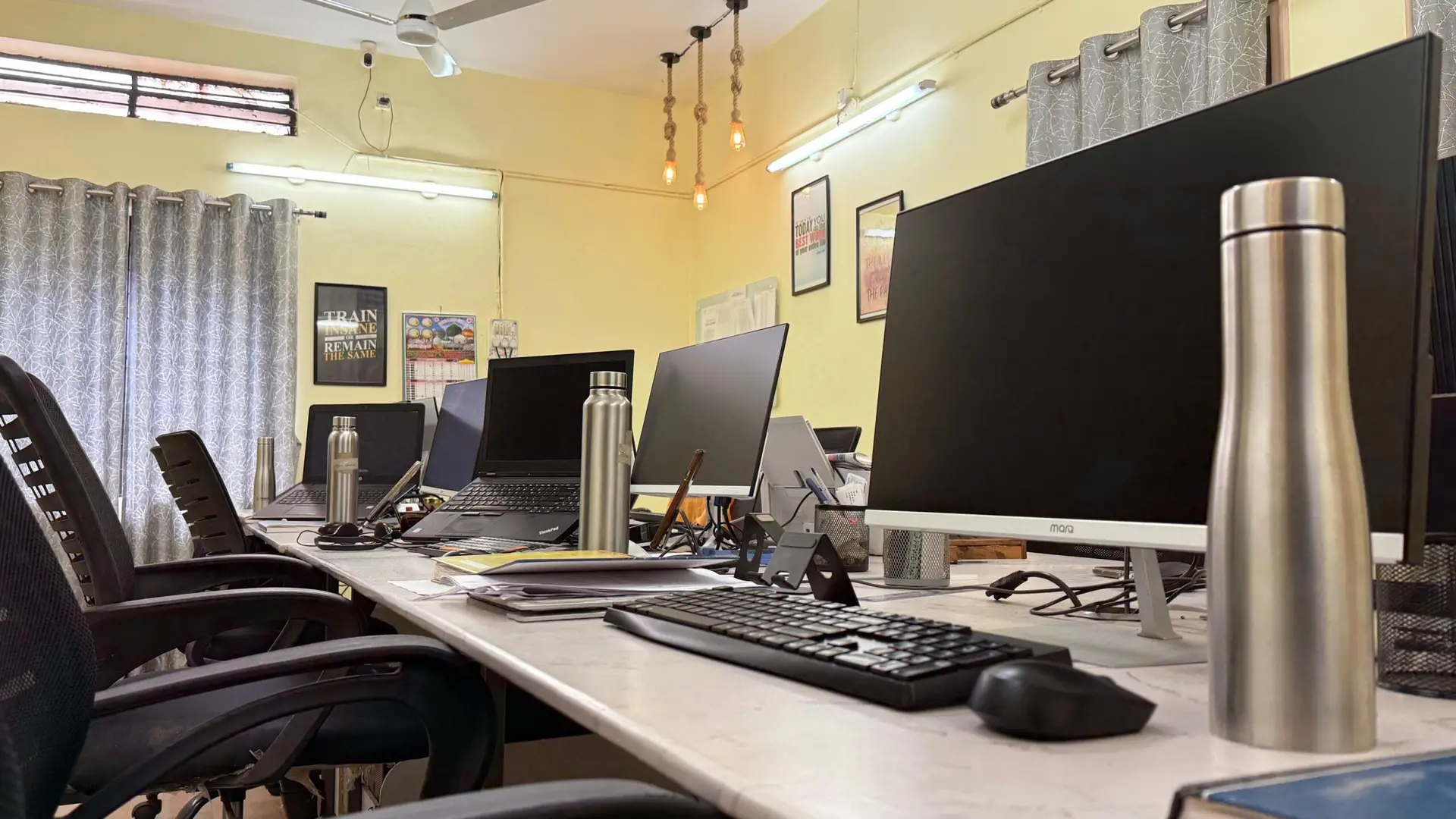 Geelani office photo 6